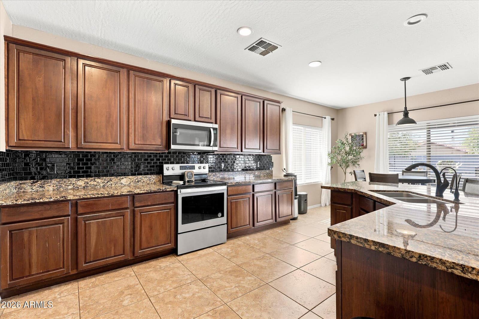 4230 E AUSTIN Lane, San Tan Valley, AZ 85140 — photo 23 of 61