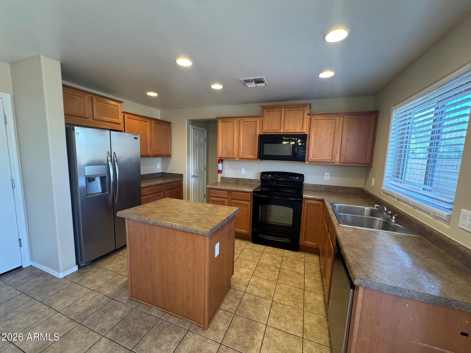4732 W LEMON Avenue, Coolidge, AZ 85128 — photo 6 of 22