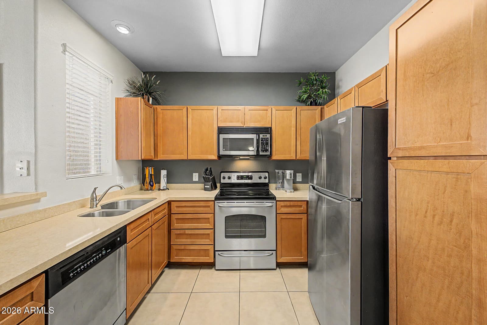 1100 N PRIEST Drive 1135, Chandler, AZ 85226 — photo 15 of 39