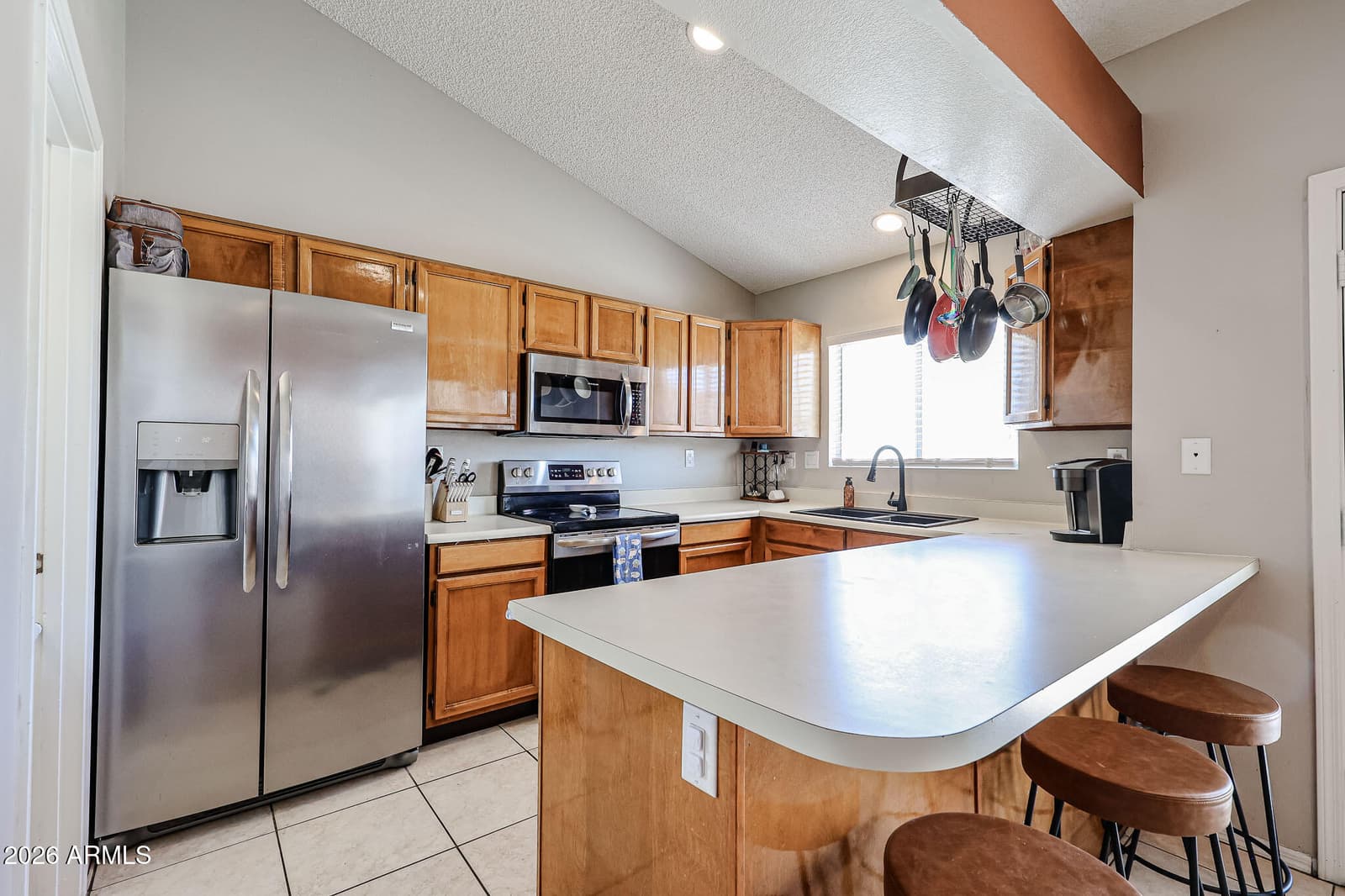 5925 W CROCUS Drive, Glendale, AZ 85306 — photo 10 of 28
