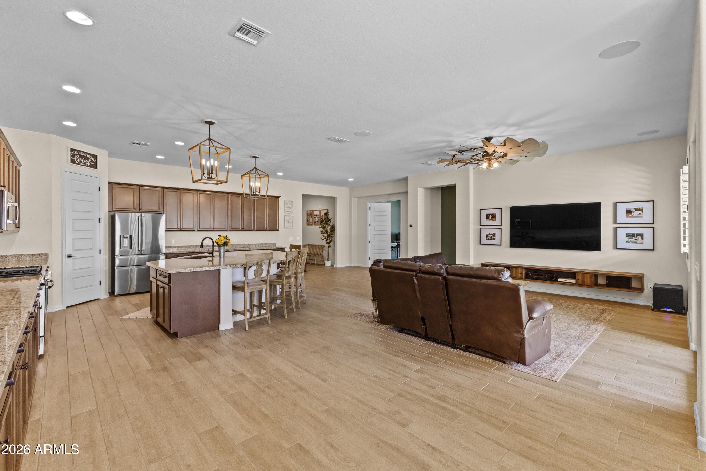9416 W PARKSIDE Lane, Peoria, AZ 85383 — photo 16 of 47