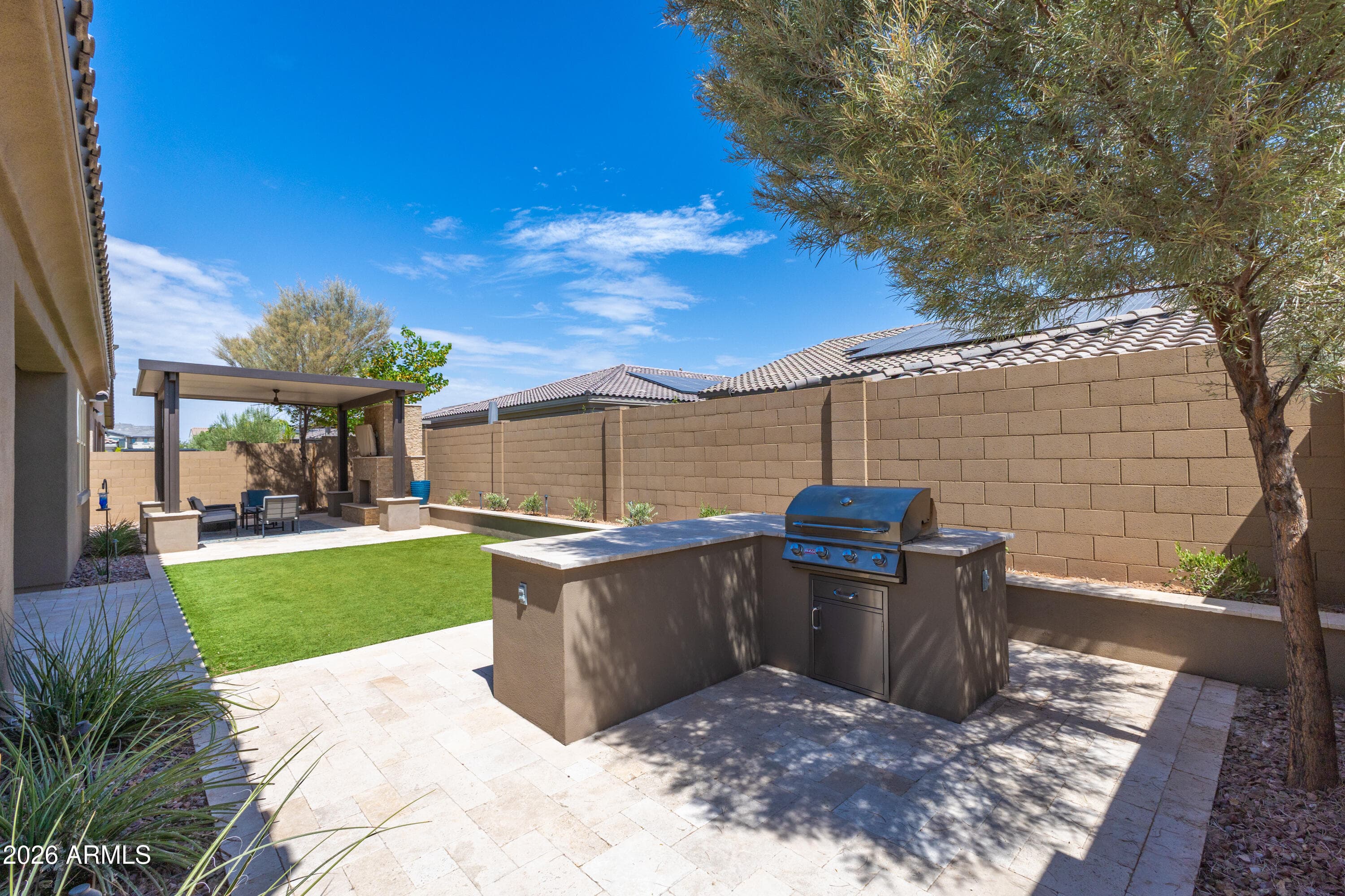 9416 W PARKSIDE Lane, Peoria, AZ 85383 — photo 40 of 47