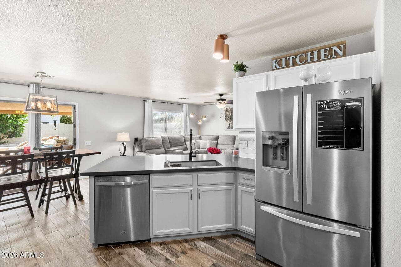 8707 E NATAL Avenue, Mesa, AZ 85209 — photo 10 of 27