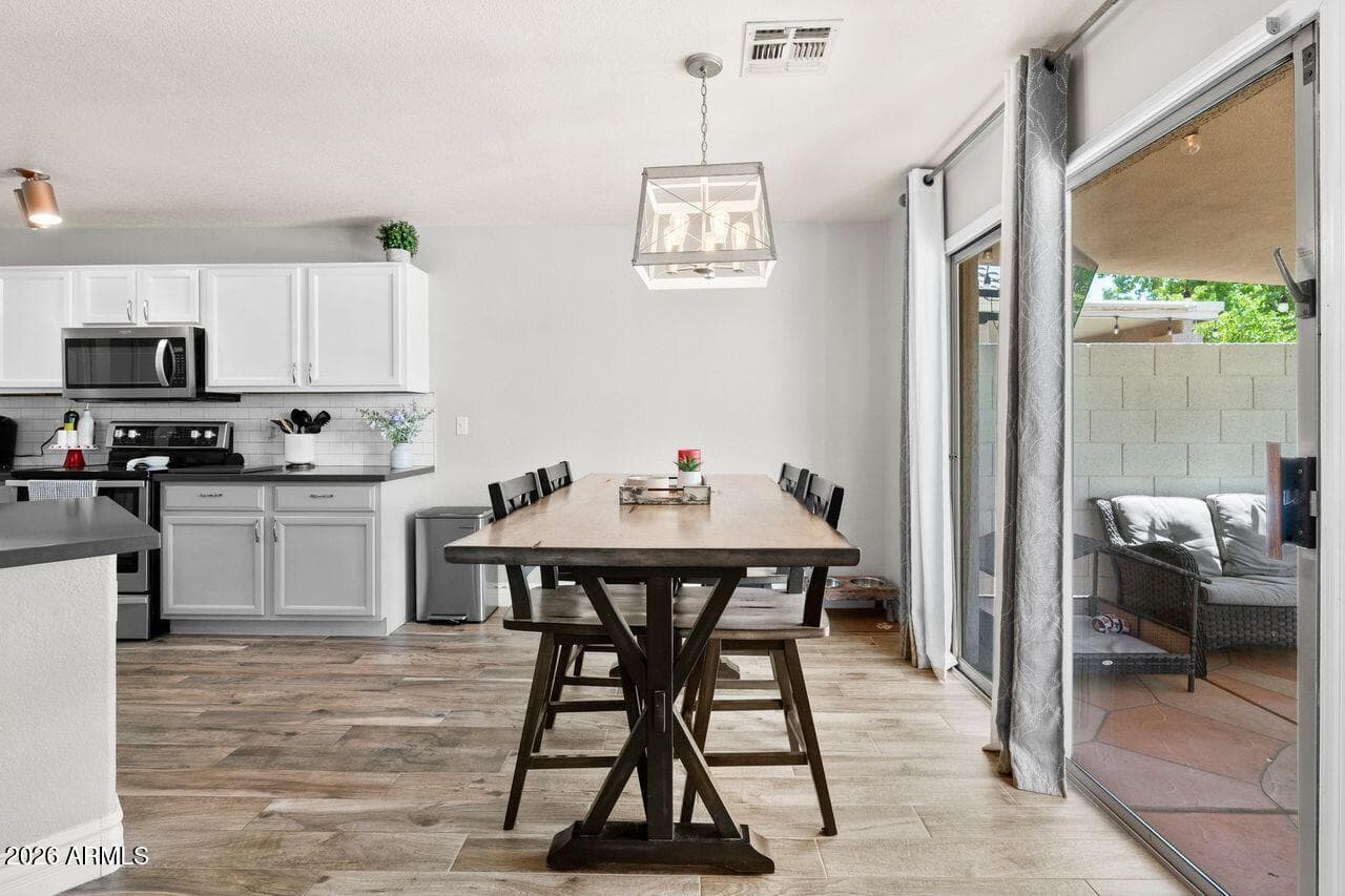 8707 E NATAL Avenue, Mesa, AZ 85209 — photo 12 of 27