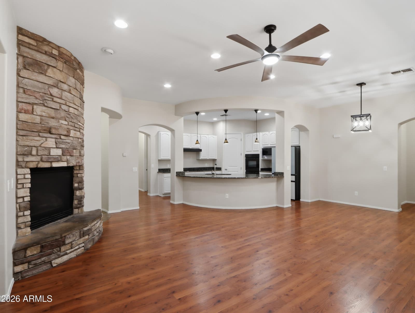 2406 W DESPERADO Way, Phoenix, AZ 85085 — photo 9 of 36