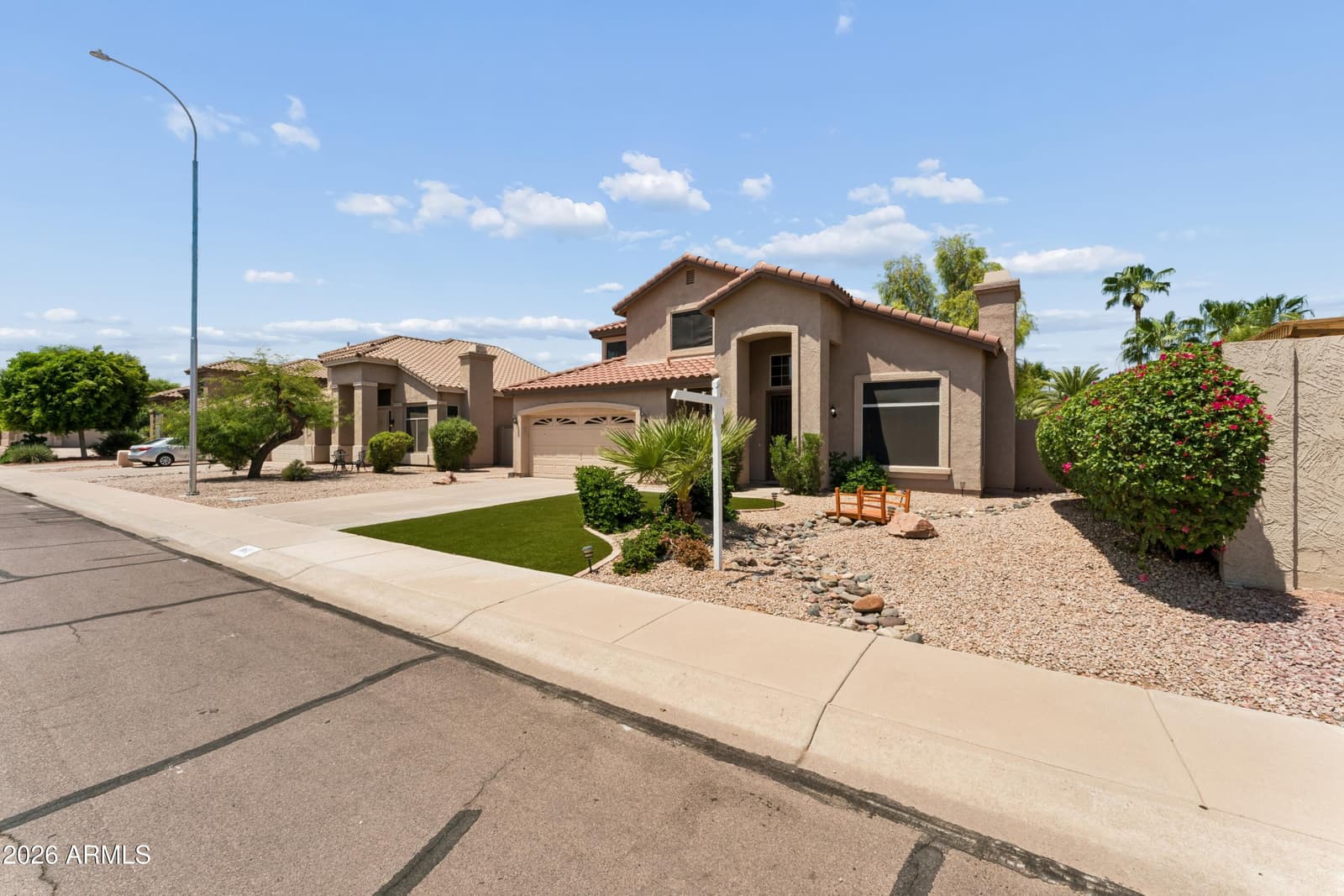 860 N WOODBURNE Drive, Chandler, AZ 85224 — photo 6 of 83