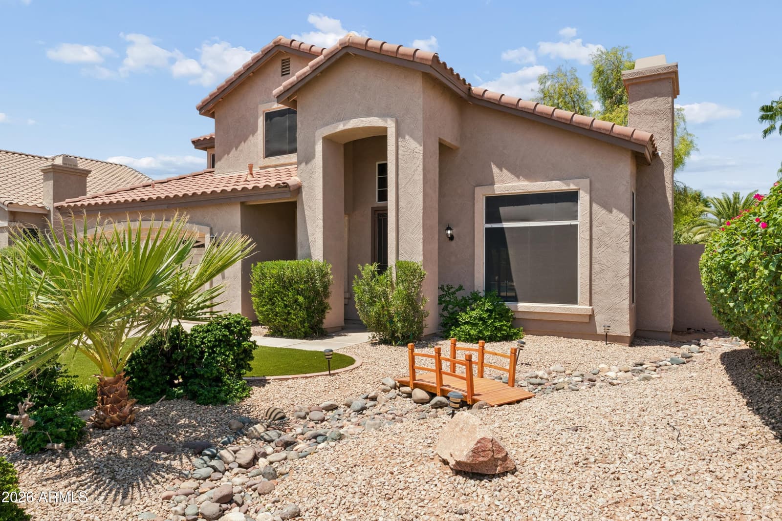 860 N WOODBURNE Drive, Chandler, AZ 85224 — photo 9 of 83