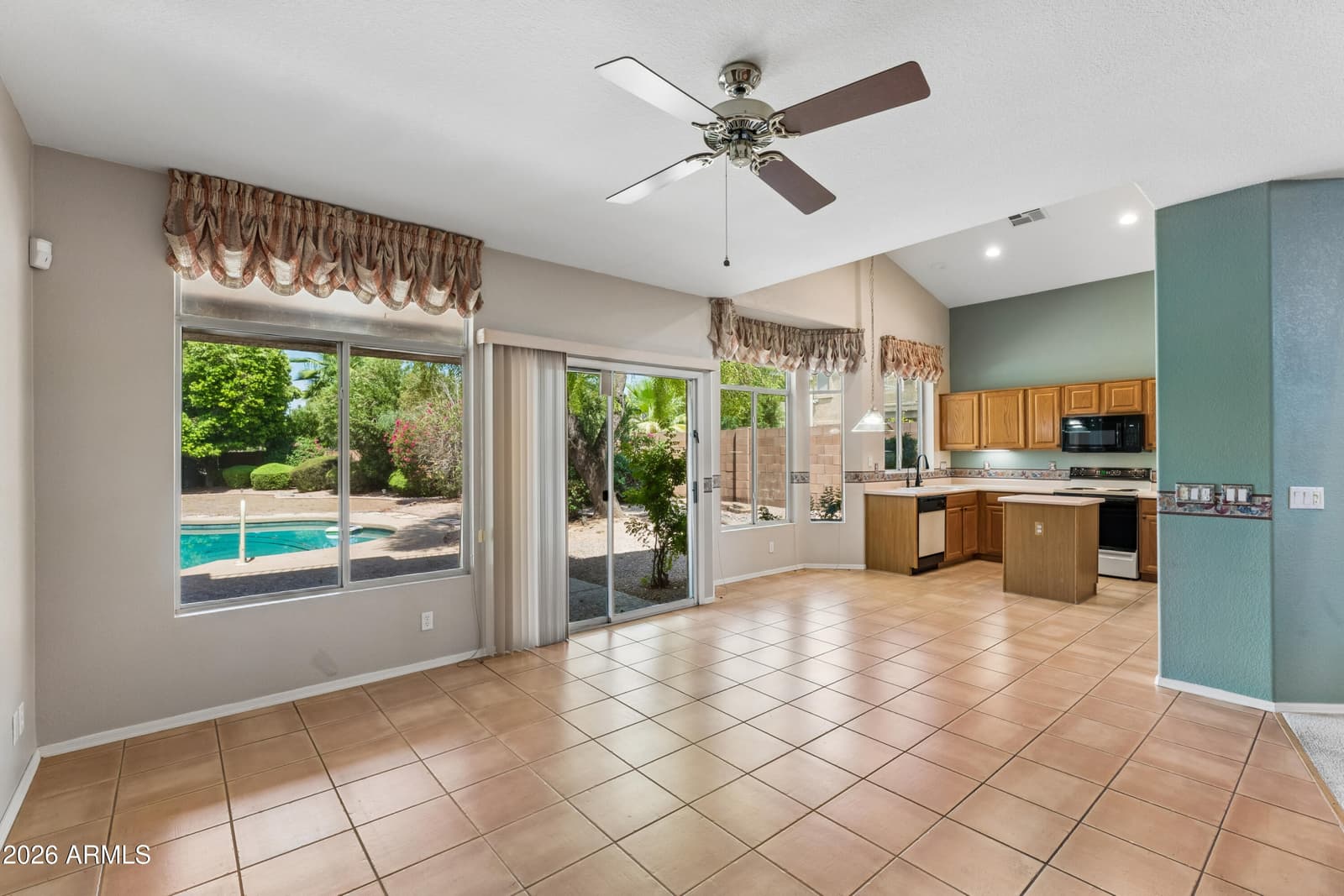 860 N WOODBURNE Drive, Chandler, AZ 85224 — photo 23 of 83