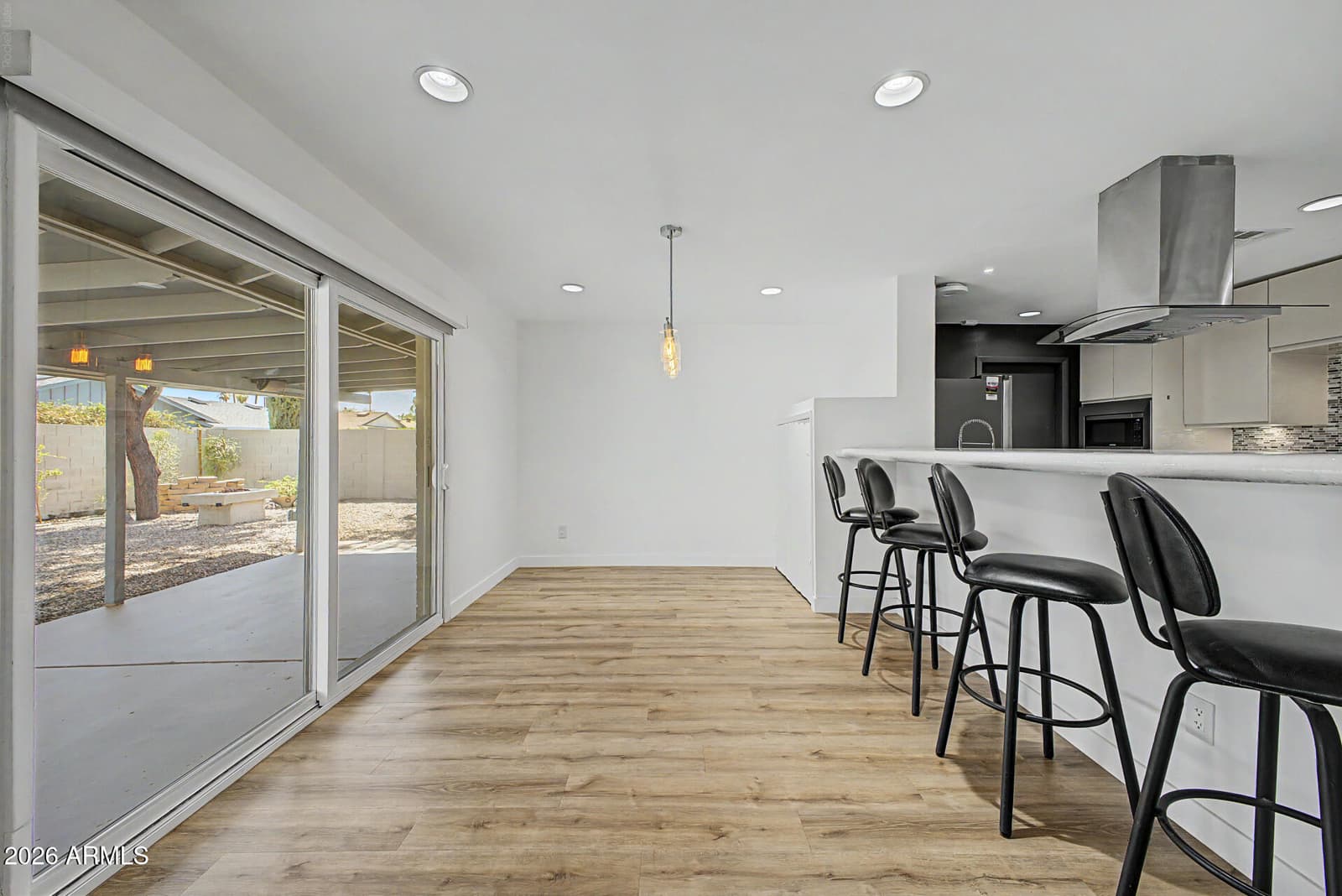 8219 E Valley View Road, Scottsdale, AZ 85250 — photo 10 of 29