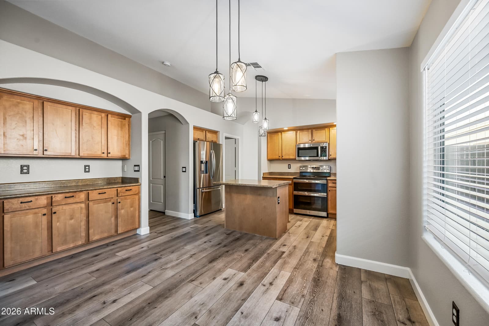 9859 W QUAIL Avenue, Peoria, AZ 85383 — photo 12 of 35