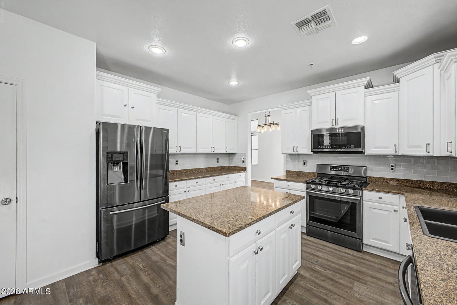 12175 W CHASE Lane, Avondale, AZ 85323 — photo 19 of 70