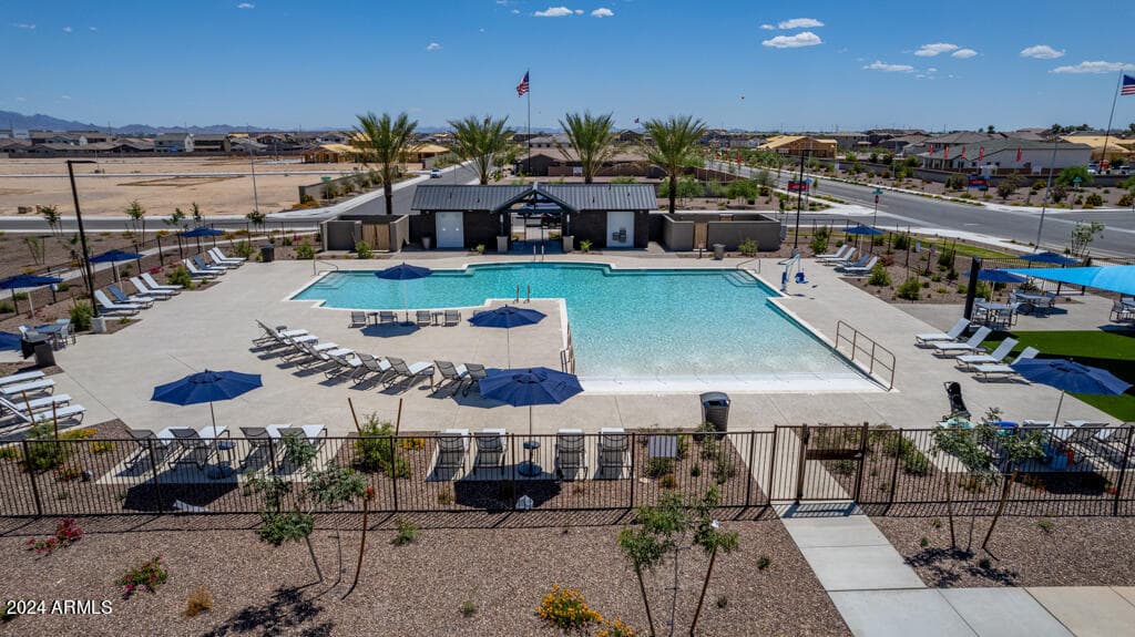 17604 W MONTEBELLO Avenue, Litchfield Park, AZ 85340 — photo 5 of 21