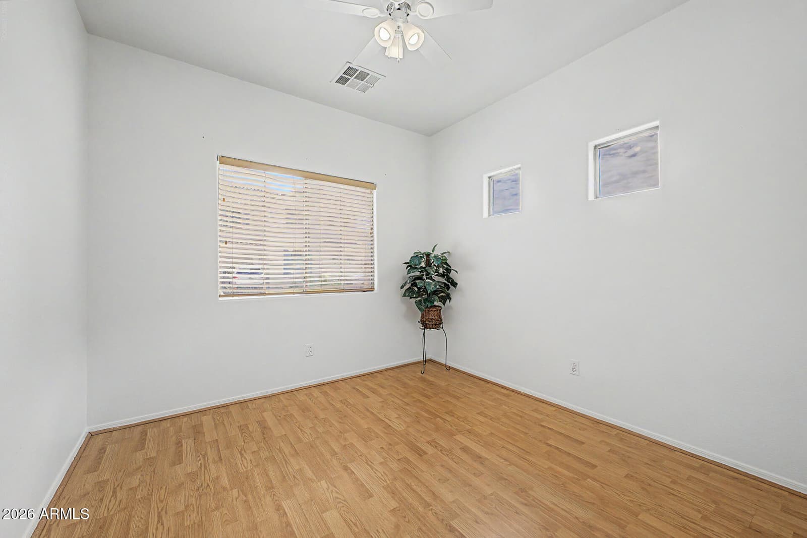 1050 E REDWOOD Drive, Chandler, AZ 85286 — photo 11 of 36