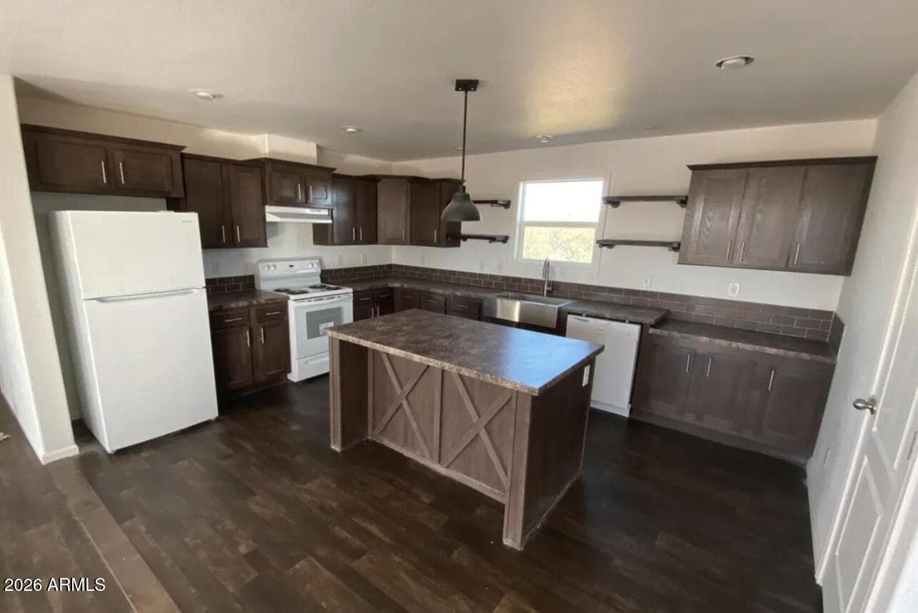 9769 S THORNTON Road, Casa Grande, AZ 85193 — photo 2 of 10