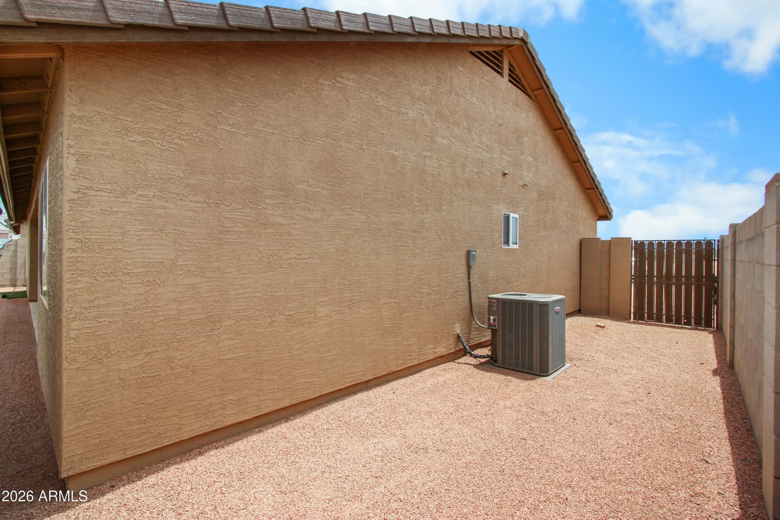 8390 W CORONADO Drive, Arizona City, AZ 85123 — photo 20 of 23