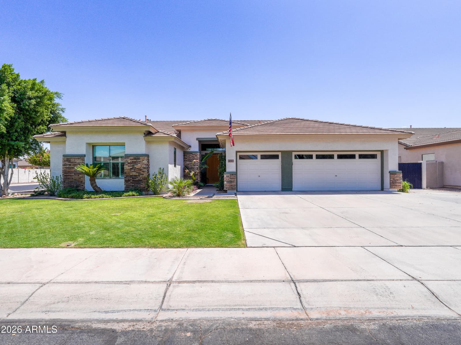 4043 E PATRICK Court, Gilbert, AZ 85295 — photo 8 of 42