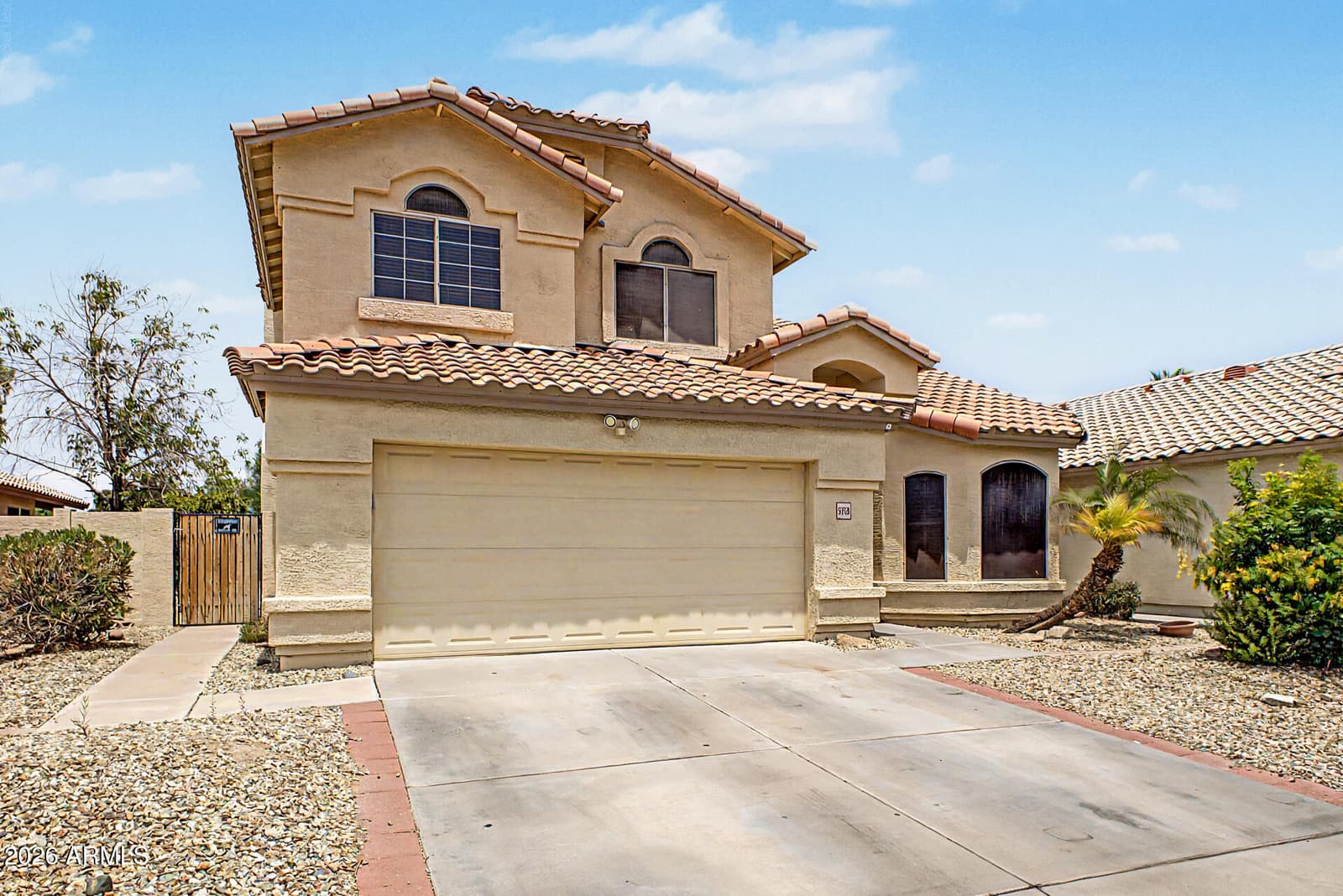 5758 W BROWN Street, Glendale, AZ 85302 — photo 4 of 44