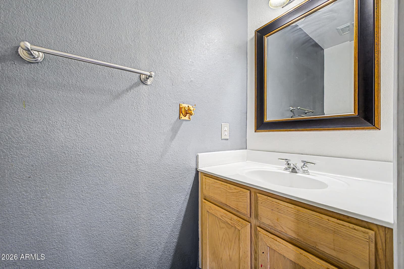 5758 W BROWN Street, Glendale, AZ 85302 — photo 18 of 44