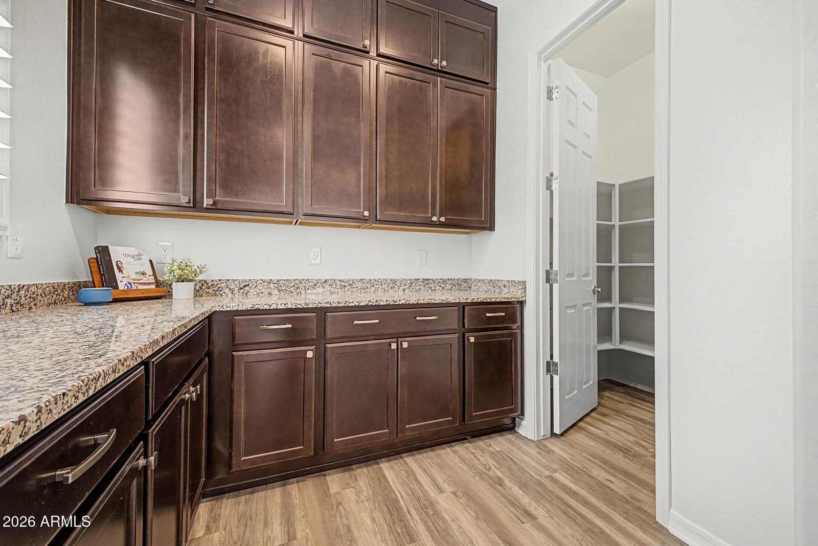 1076 E KENSINGTON Road, Gilbert, AZ 85297 — photo 11 of 69