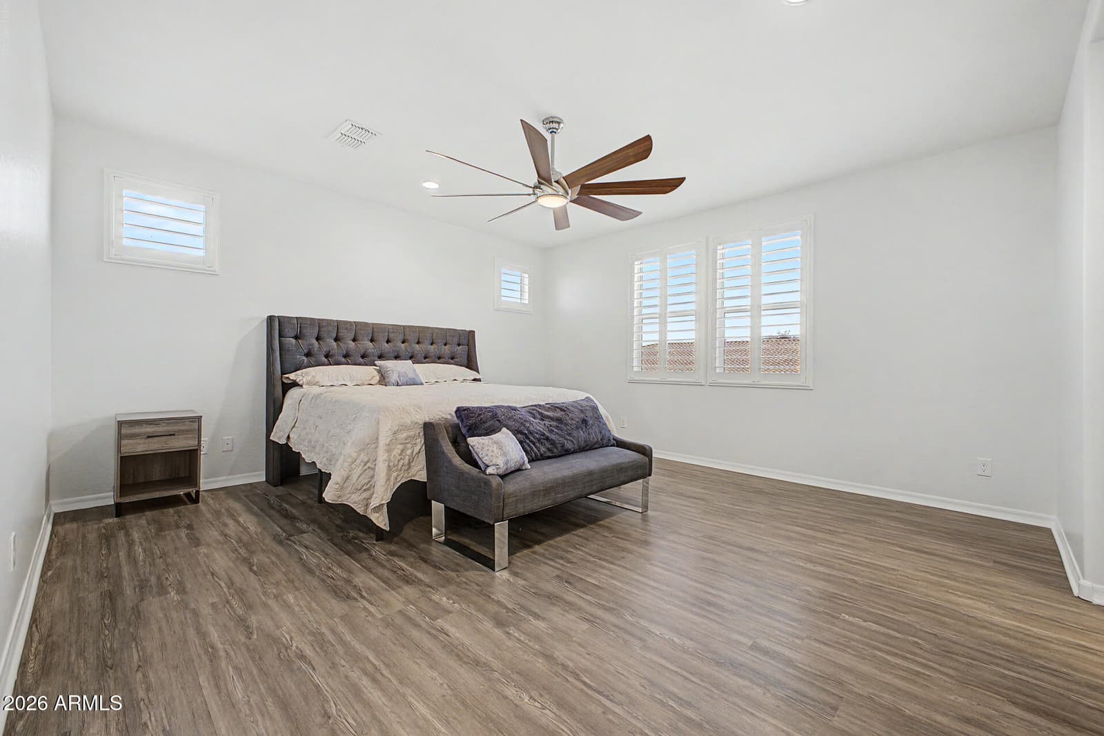 1076 E KENSINGTON Road, Gilbert, AZ 85297 — photo 14 of 69