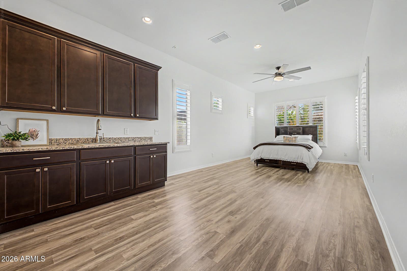 1076 E KENSINGTON Road, Gilbert, AZ 85297 — photo 30 of 69