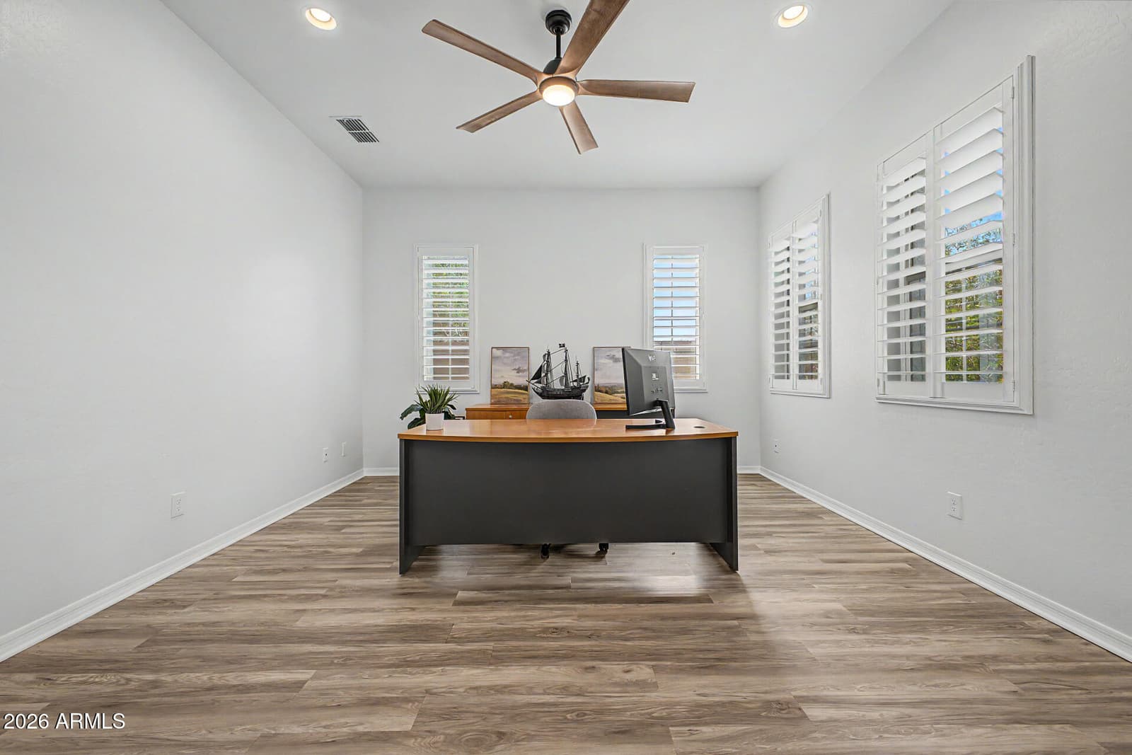 1076 E KENSINGTON Road, Gilbert, AZ 85297 — photo 38 of 69