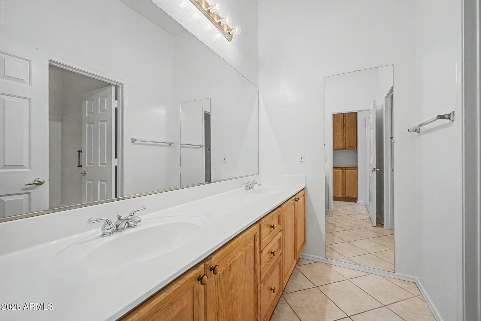 616 E KRISTA Way, Tempe, AZ 85284 — photo 52 of 68