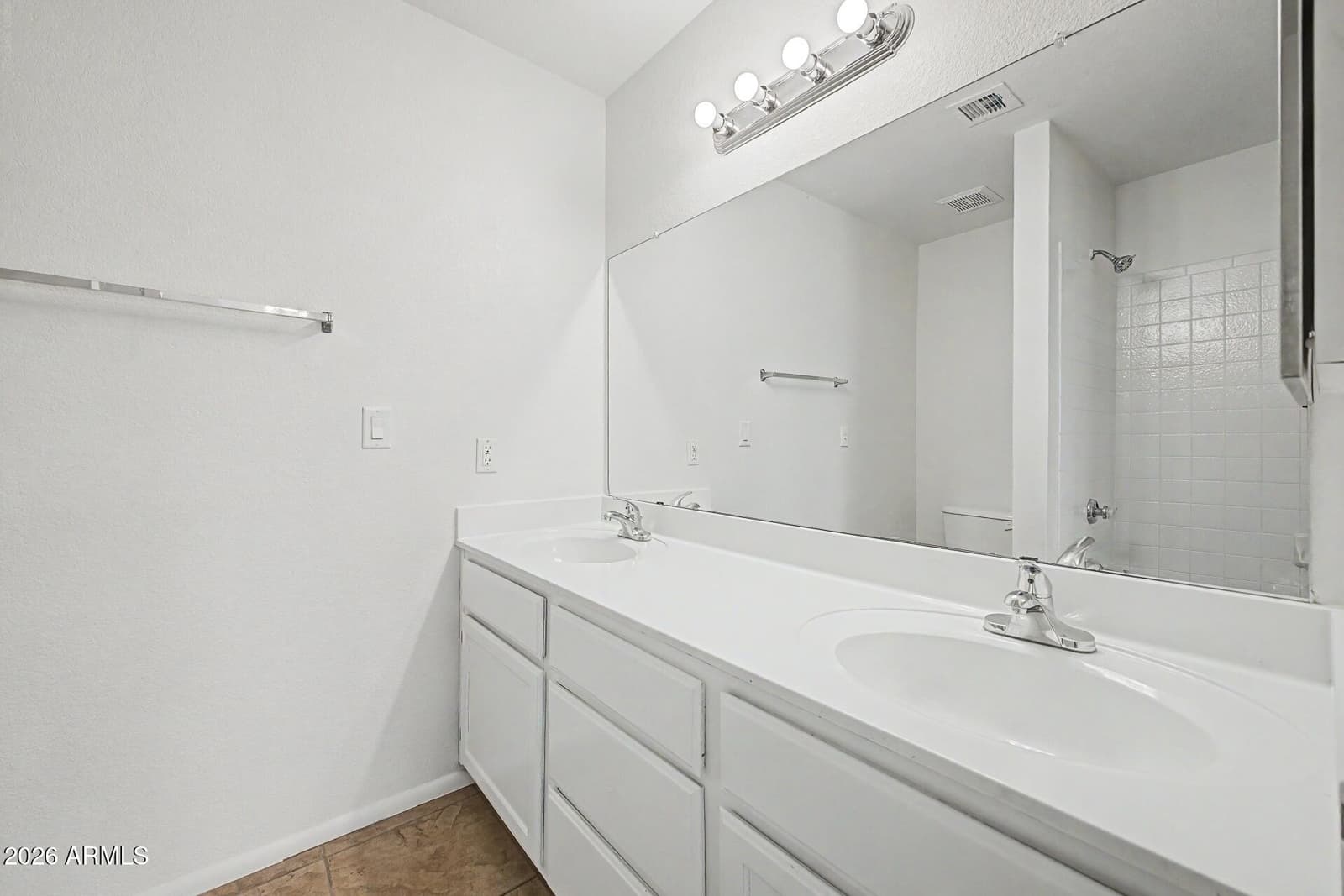 255 S KYRENE Road 201, Chandler, AZ 85226 — photo 19 of 31