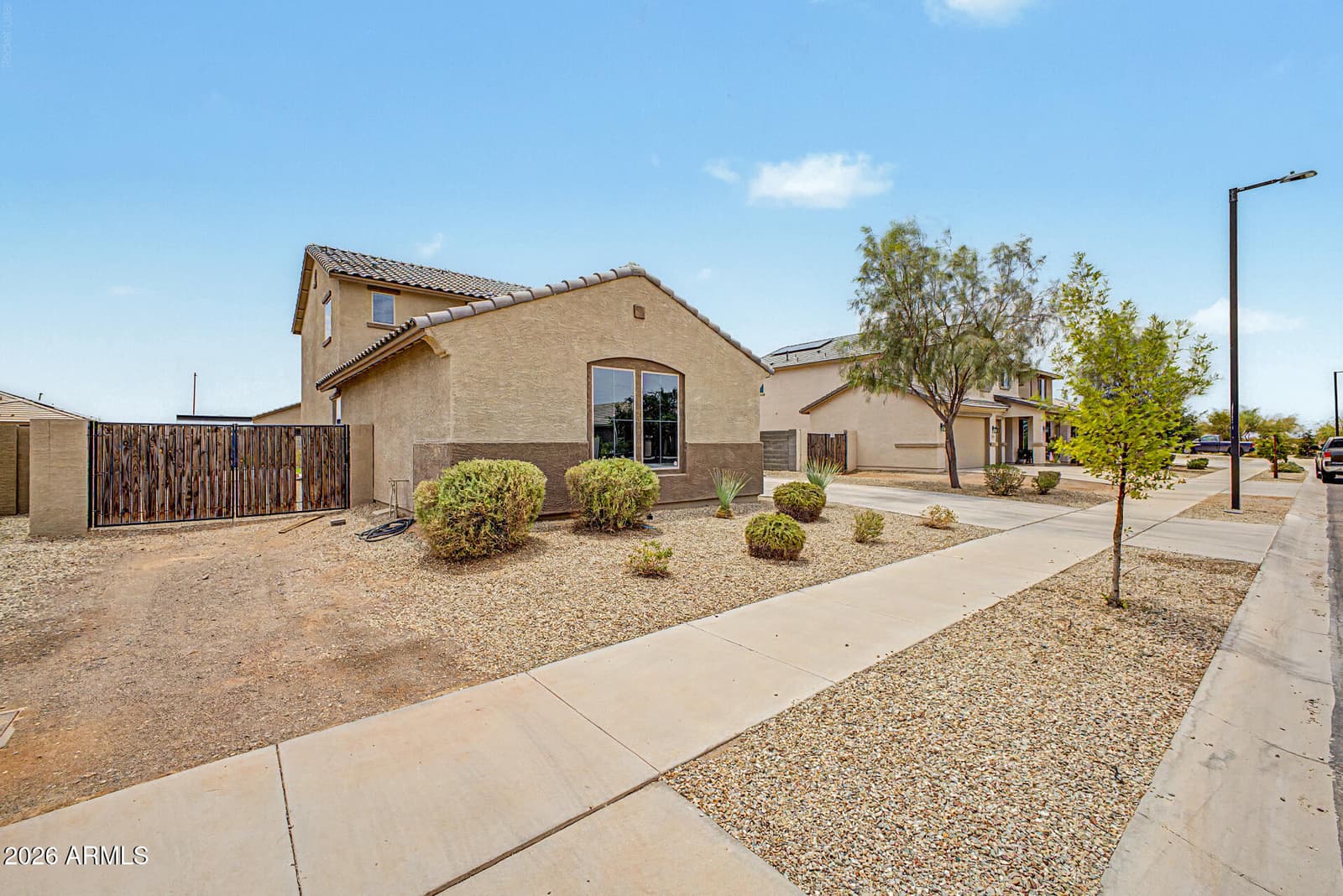 18639 W VIA MONTOYA Drive, Surprise, AZ 85387 — photo 4 of 49