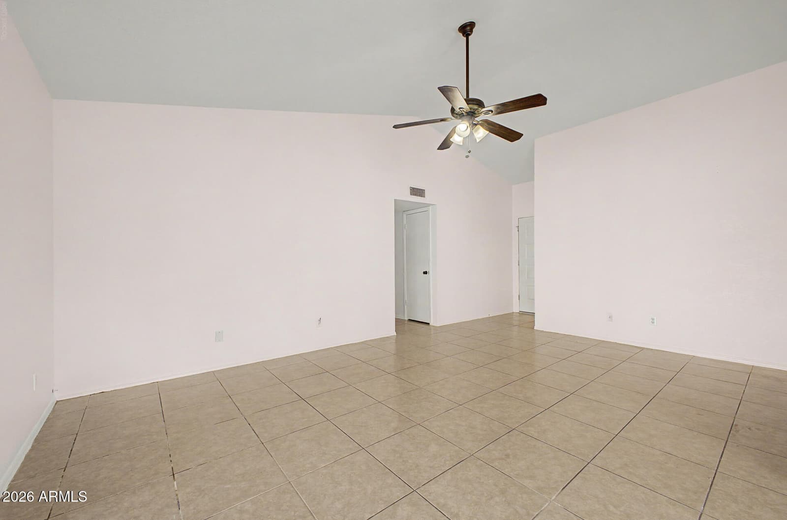 8601 N 83RD Drive, Peoria, AZ 85345 — photo 7 of 28