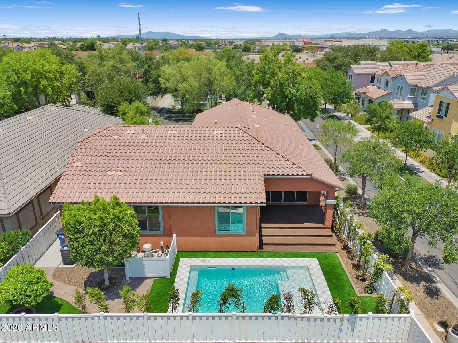 3041 E CAMELLIA Drive, Gilbert, AZ 85296 — photo 5 of 61