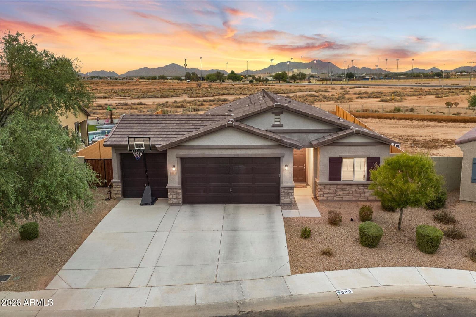898 E DIAMOND Drive, Casa Grande, AZ 85122 — photo 1 of 35