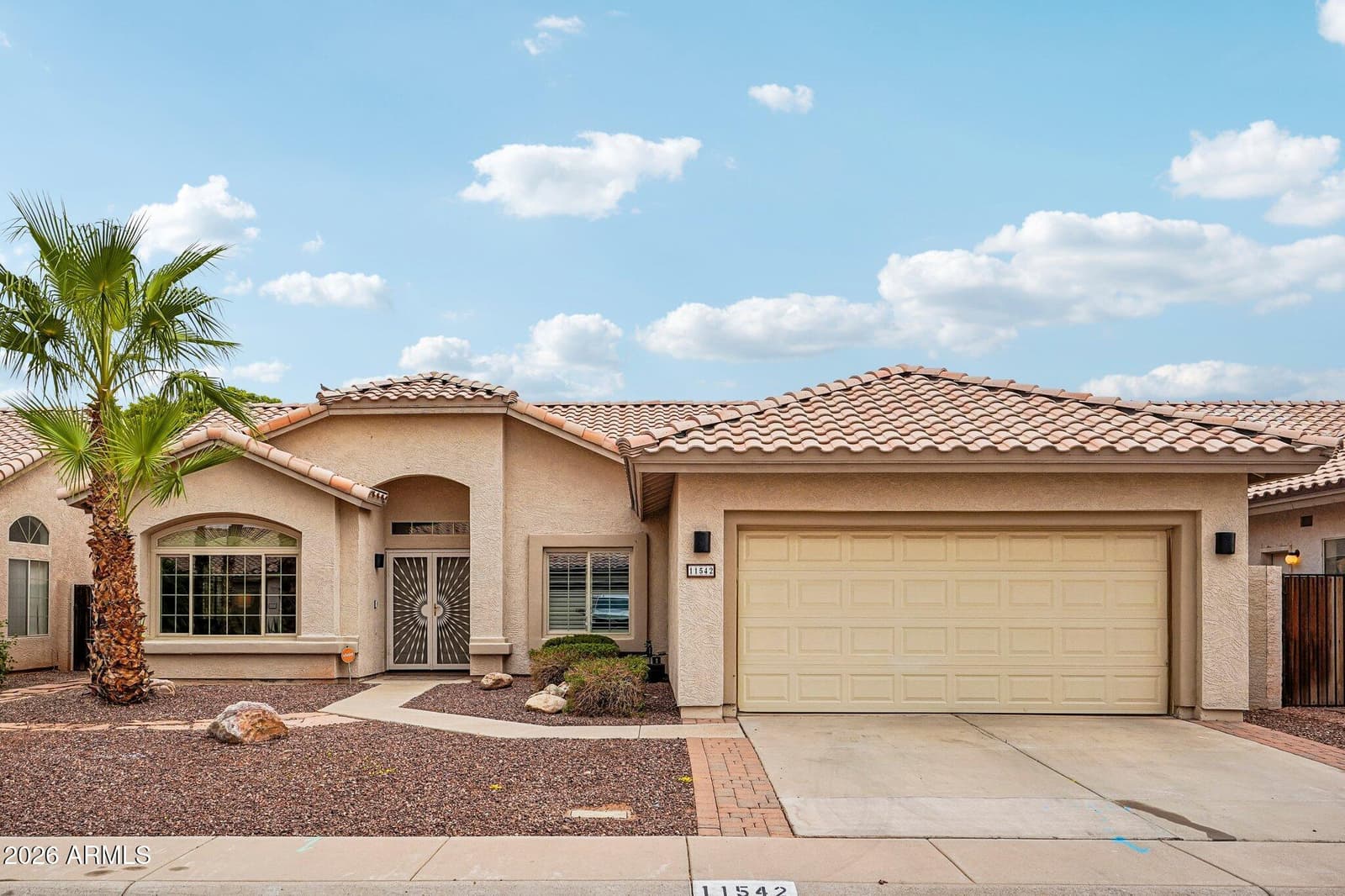 11542 W CYPRUS Drive, Avondale, AZ 85392 — photo 9 of 46