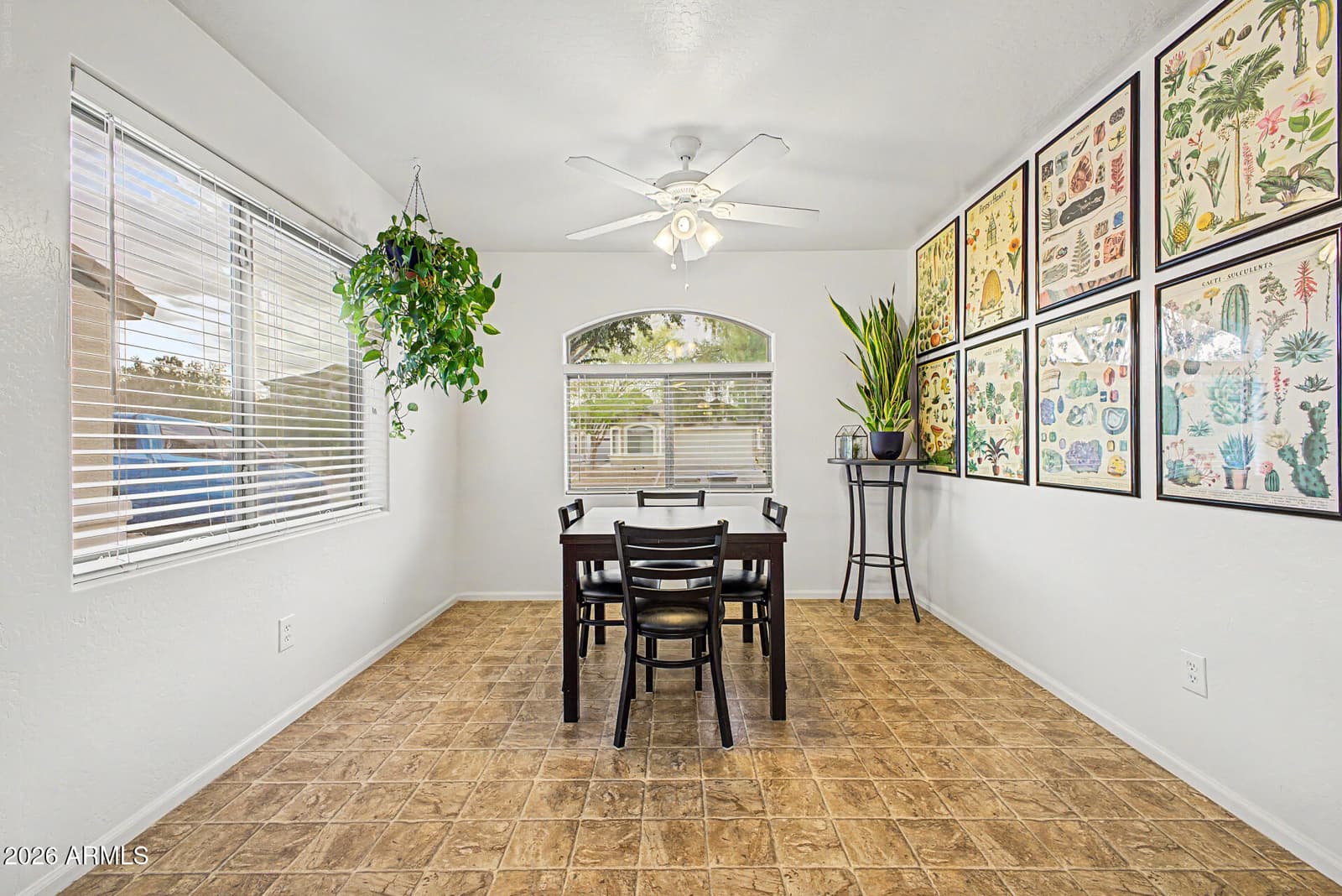 375 E LESLIE Avenue, San Tan Valley, AZ 85140 — photo 3 of 11