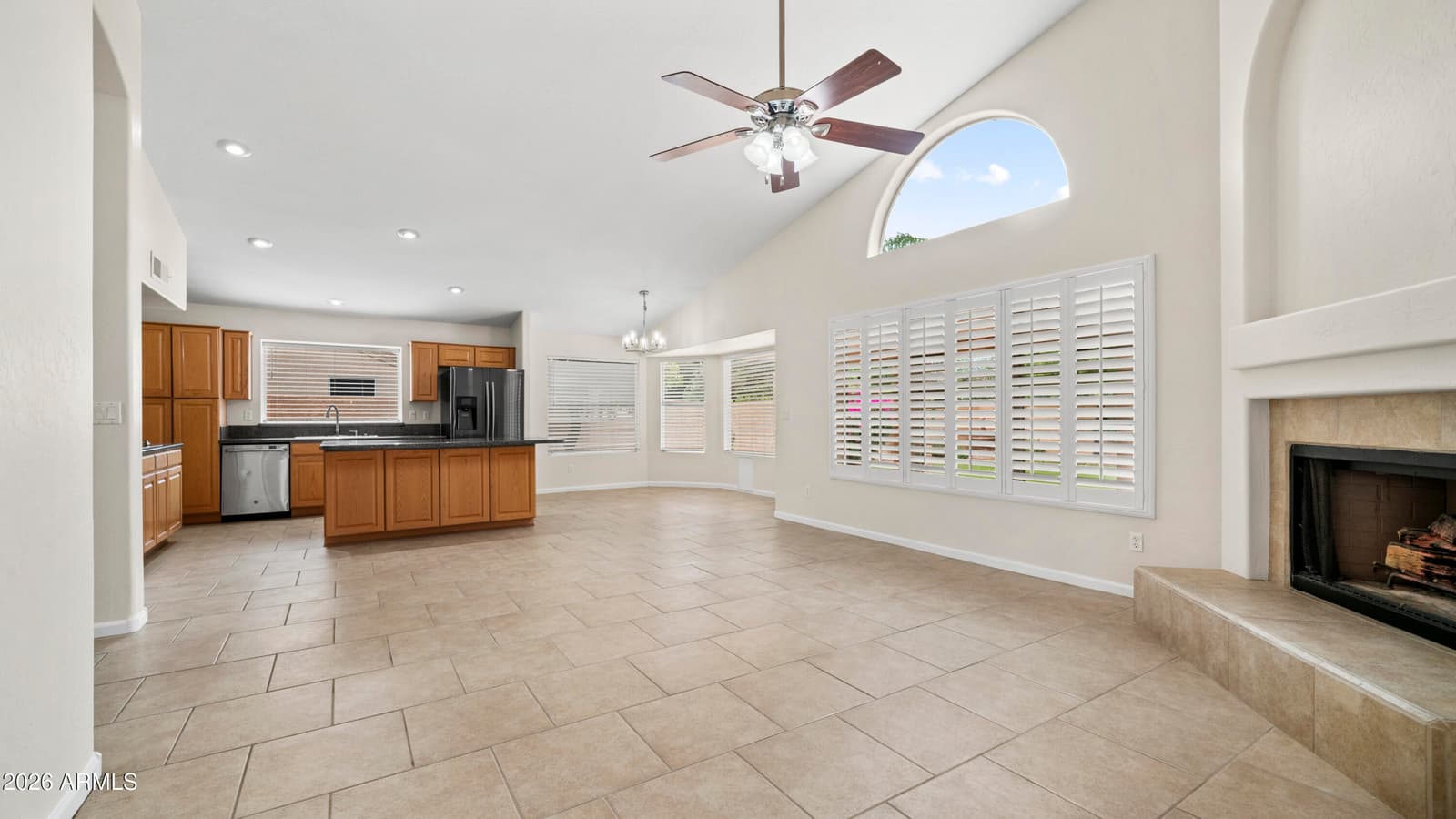 1359 W LARONA Lane, Tempe, AZ 85284 — photo 3 of 83