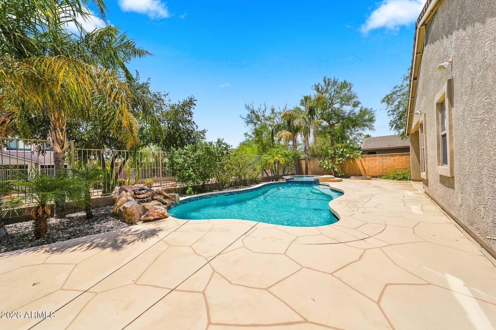 3037 W GRAN PARADISO Drive, Phoenix, AZ 85086 — photo 11 of 58