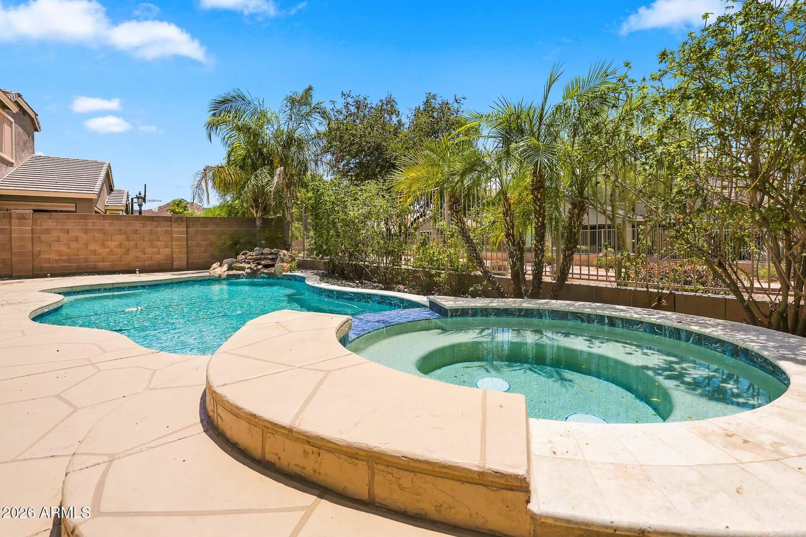 3037 W GRAN PARADISO Drive, Phoenix, AZ 85086 — photo 8 of 58
