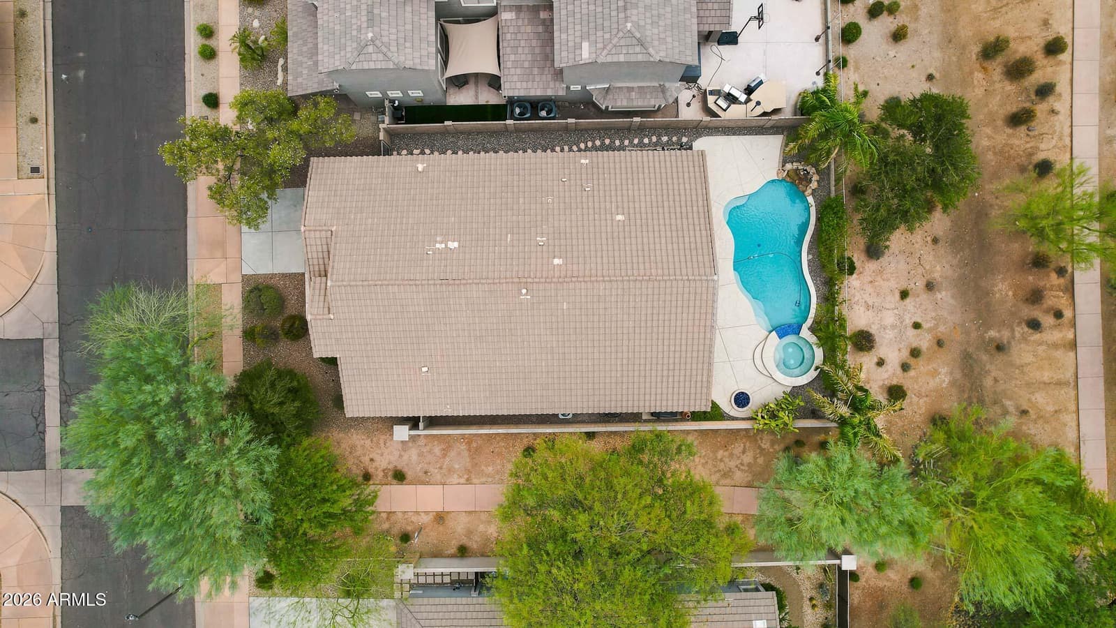 3037 W GRAN PARADISO Drive, Phoenix, AZ 85086 — photo 7 of 58