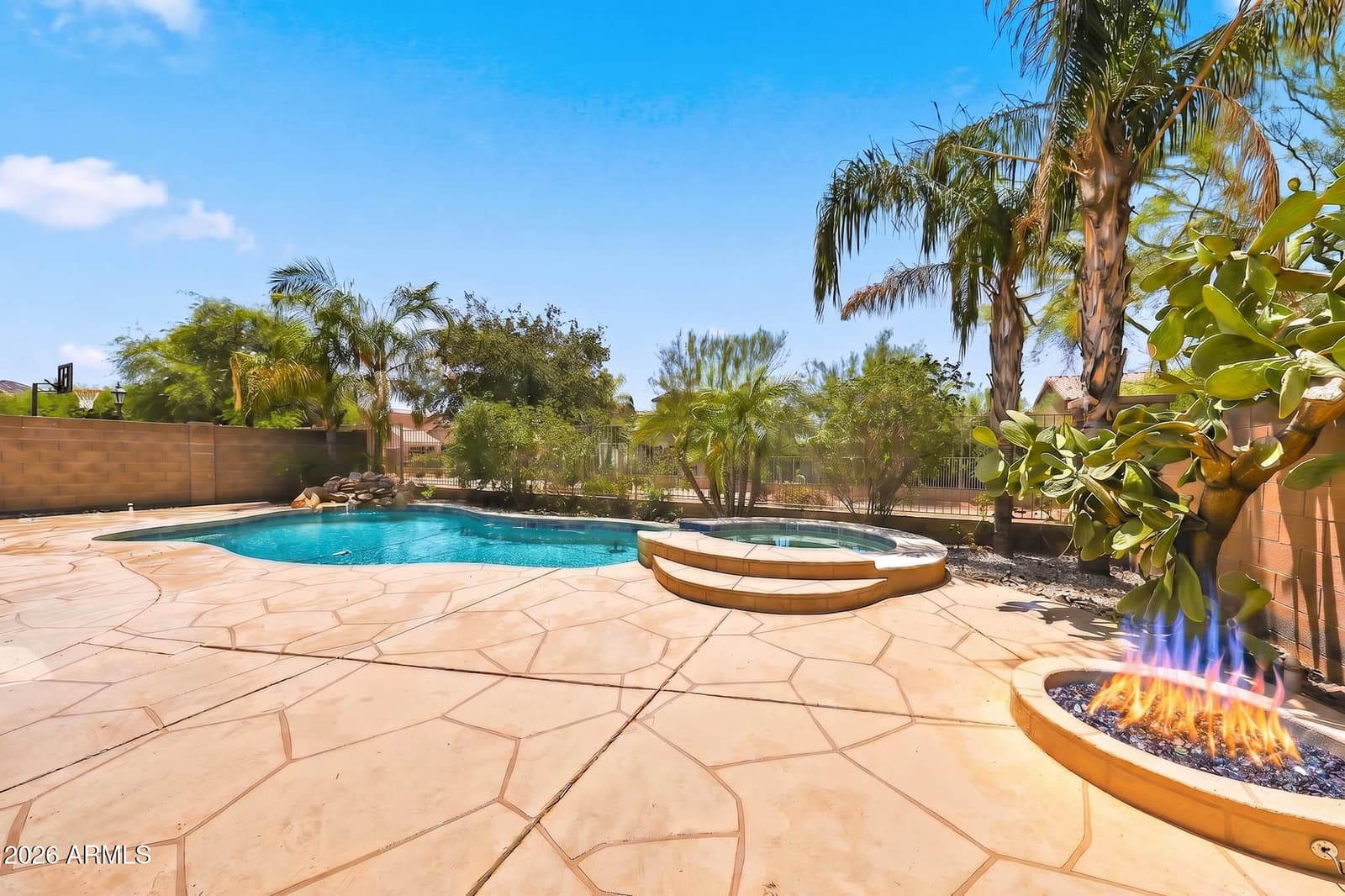 3037 W GRAN PARADISO Drive, Phoenix, AZ 85086 — photo 6 of 58