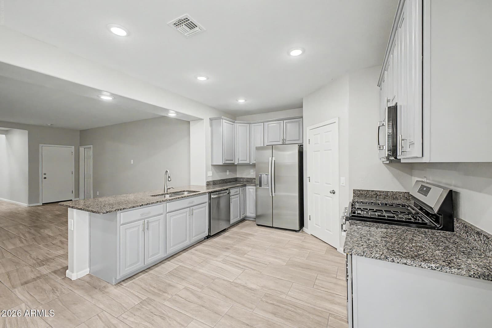 13027 W LAMAR Road, Glendale, AZ 85307 — photo 9 of 47