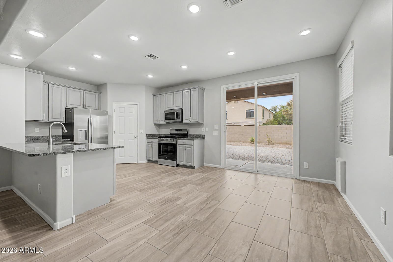 13027 W LAMAR Road, Glendale, AZ 85307 — photo 6 of 47