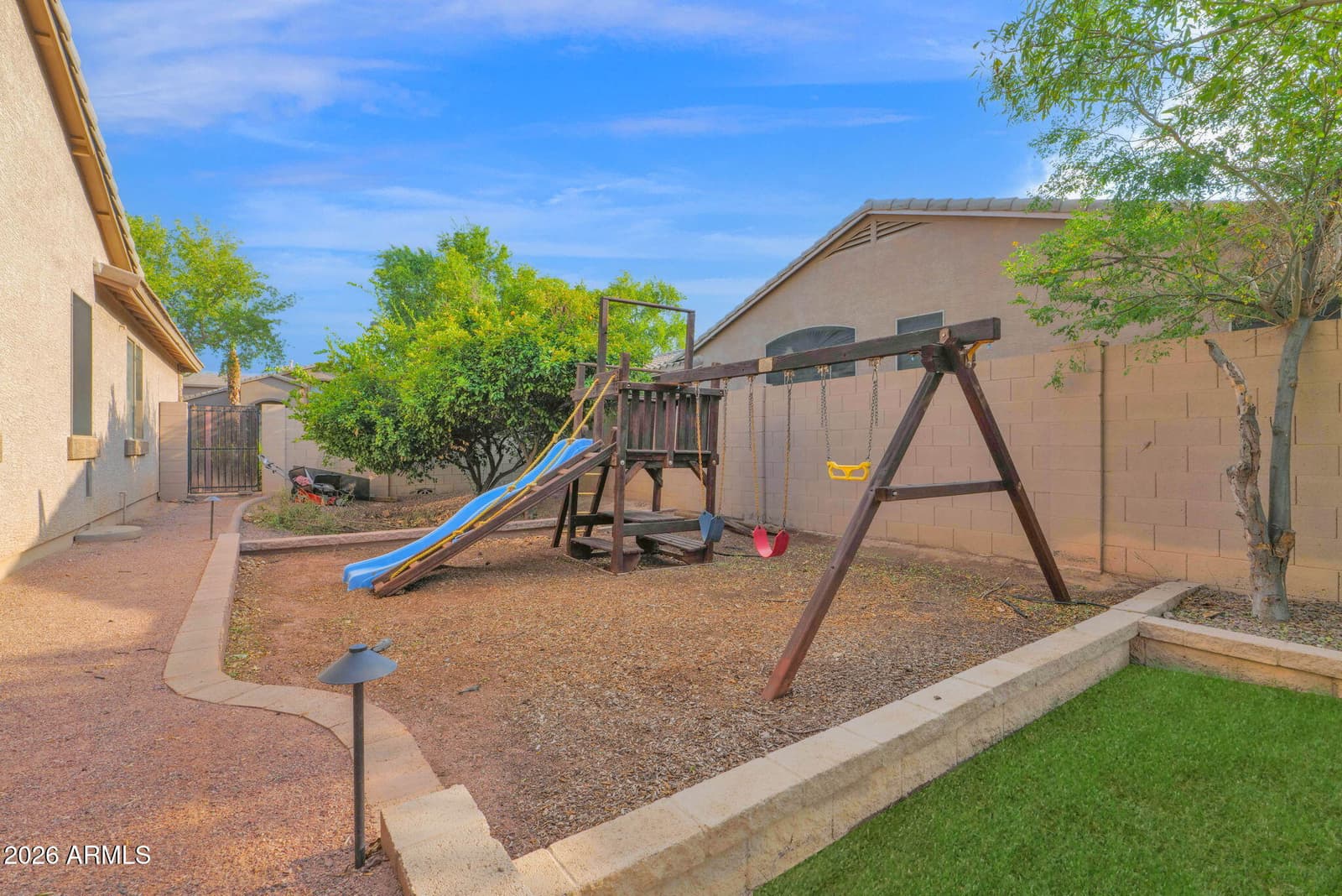 1122 E LONGHORN Place, Chandler, AZ 85286 — photo 30 of 38