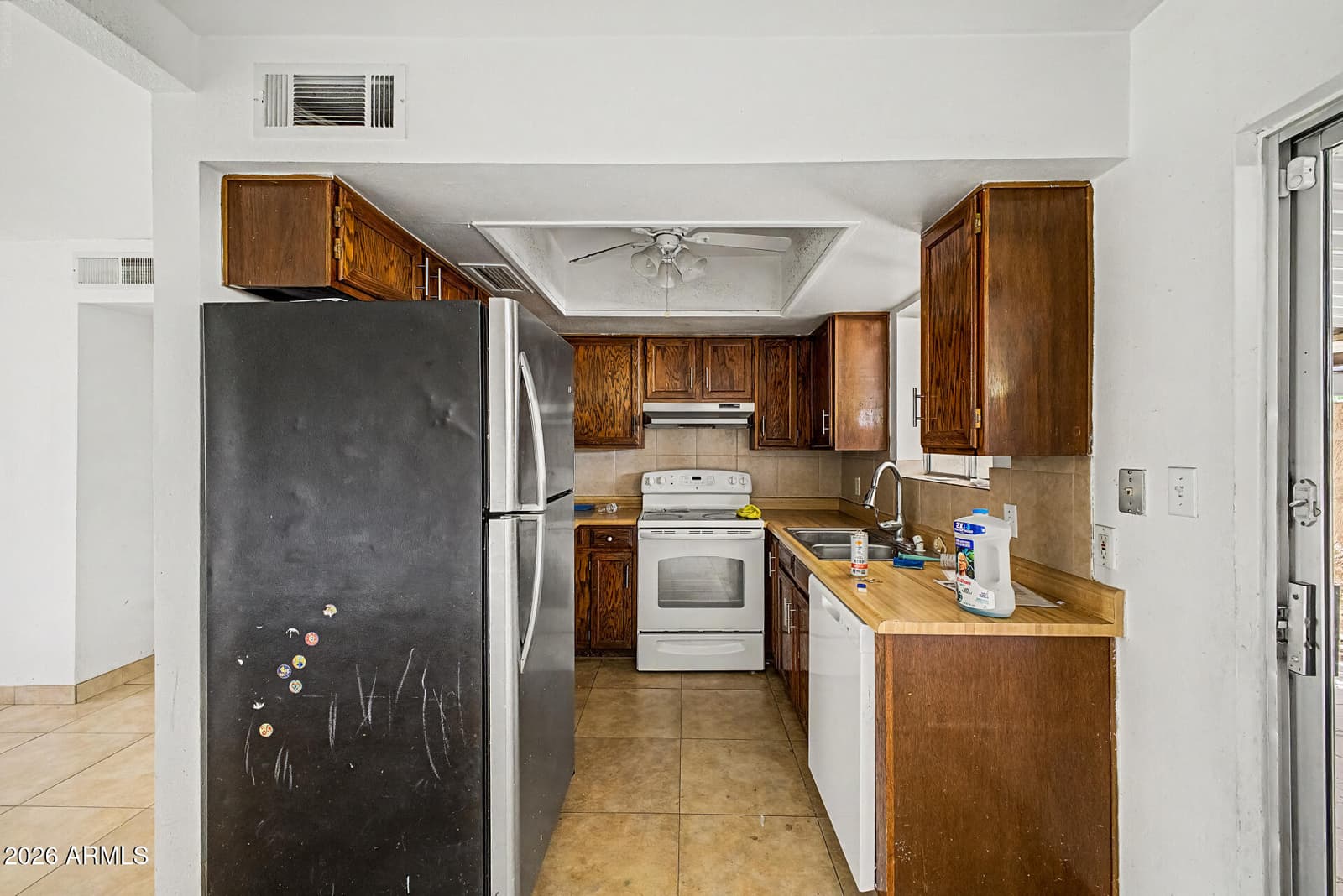 17227 N 16TH Drive 12, Phoenix, AZ 85023 — photo 5 of 25