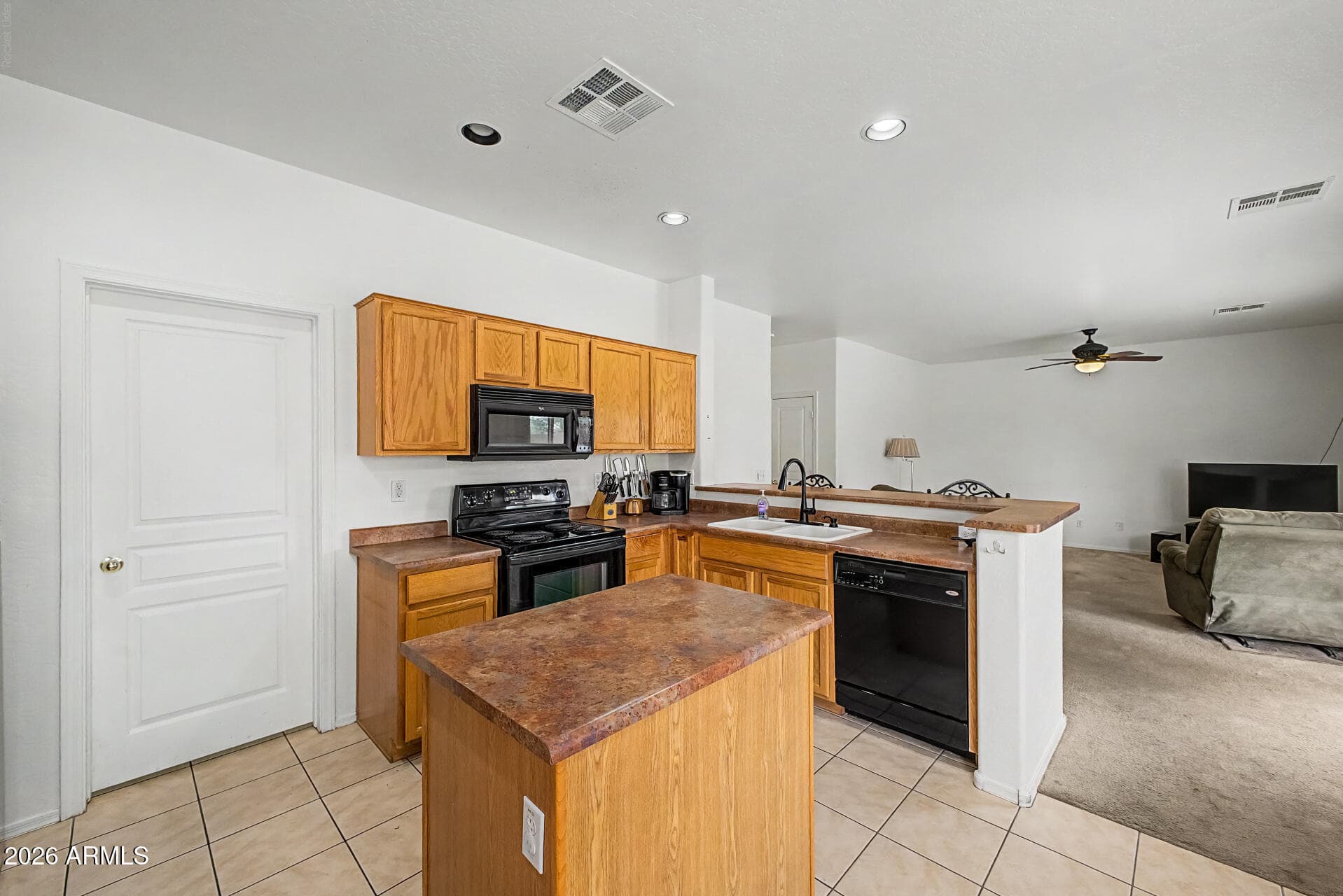 15510 N 169TH Avenue, Surprise, AZ 85388 — photo 6 of 39