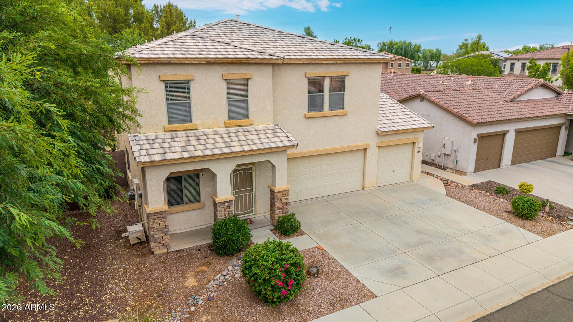 15510 N 169TH Avenue, Surprise, AZ 85388 — photo 8 of 39