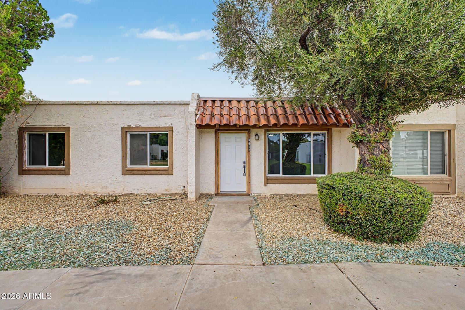 6618 N 46TH Avenue, Glendale, AZ 85301