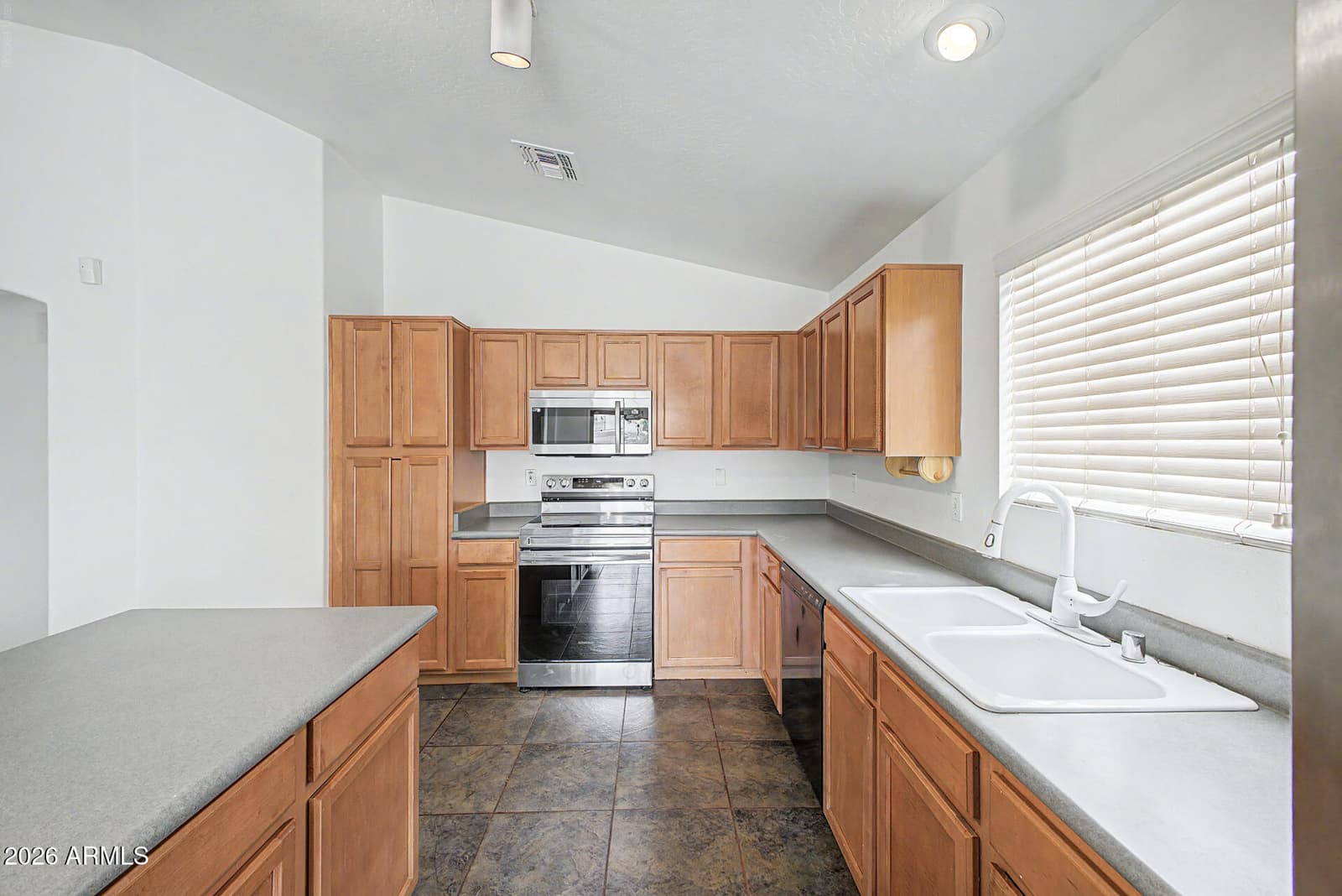 1313 S 107TH Drive, Avondale, AZ 85323 — photo 8 of 23