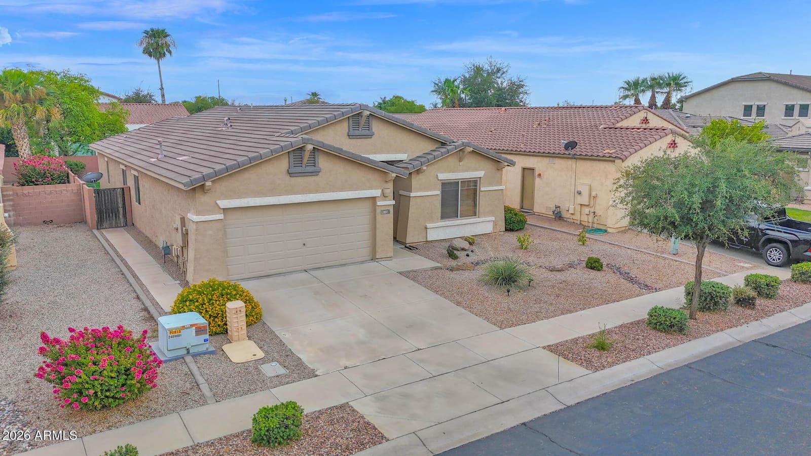897 E Indian Wells Place, Chandler, AZ 85249 — photo 3 of 38