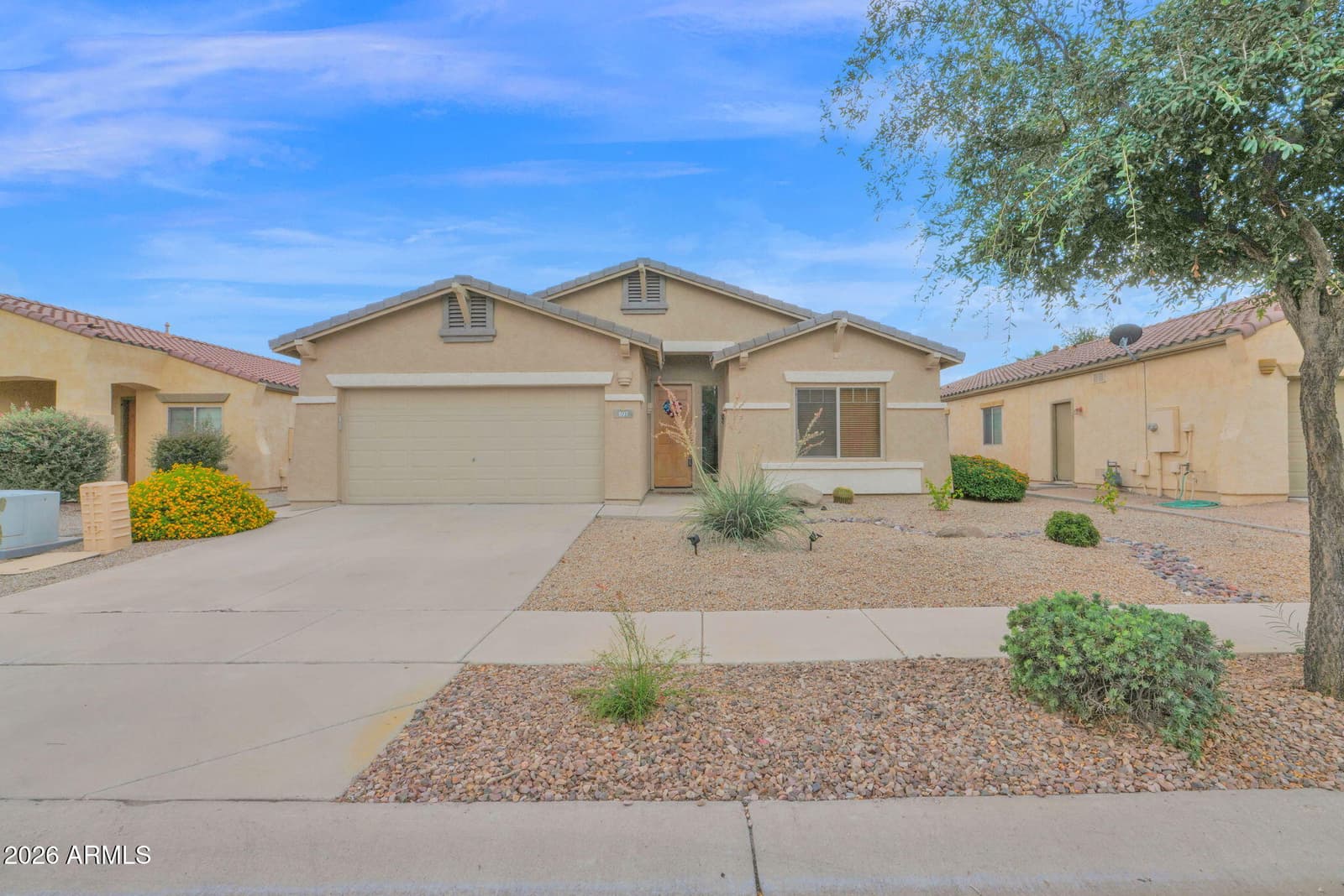 897 E Indian Wells Place, Chandler, AZ 85249 — photo 4 of 38