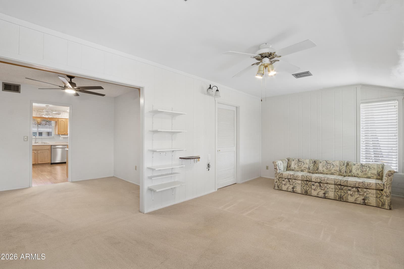 10906 W ROUNDELAY Circle S, Sun City, AZ 85351 — photo 16 of 40